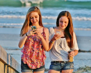 GirlsTalking_9631467574_8c19e3398d_z